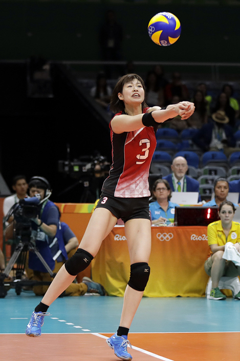 Japan's Saori Kimura passes the ball during a Women's preliminary volleyball match against Cameroon at the 2016 Summer Olympics in Rio de Janeiro, Brazil, Monday, Aug. 8, 2016. (AP Photo/Matt Rourke)