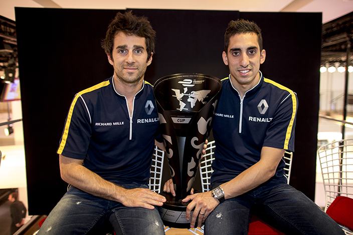 Buemi Sebastien (Sui) Renault E.Dams Spark Renault Z.E.15 Ambiance Portrait Prost Nicolas (Fra) Renault E.Dams Spark Renault Z.E.15 Ambiance Portrait   during the tittle celebration 2016 FIA Formula E of Renault /e-dams team at "l'atelier Renault" on the Champs-Elysées, Paris, France on July 12 - Photo Frederic Le Floc'h / DPPI