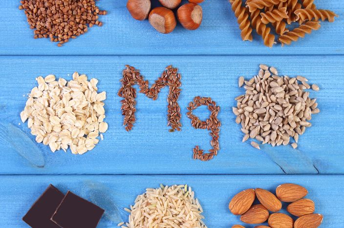 Natural ingredients and products containing magnesium and dietary fiber