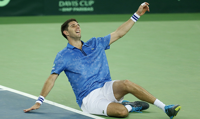 Argentina's Federico Delbonis celebrates defeating Croatia's Ivo Karlovic in their Davis Cup finals tennis singles match in Zagreb, Croatia, Sunday, Nov. 27, 2016. Argentina defeated Croatia 3-2 in the Davis Cup final.(AP Photo/Darko Bandic)