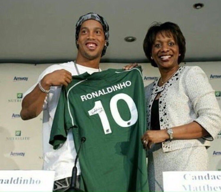 20161206_sn_ronaldinho_2