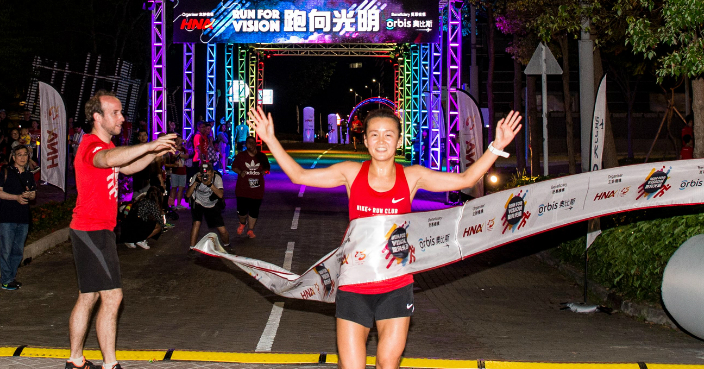 黃芷銦是女子10公里賽冠軍。 相片由公關提供