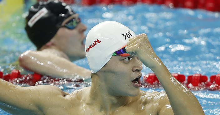 HANGZHOU, CHINA - DECEMBER 14:   Sun Yang of China competes Men's 4x200m Freestyle Final during 14th FINA World Swimming Championships - Day 4 on December 14, 2018 in Hangzhou, China. (Photo by Fred Lee/Getty Images)